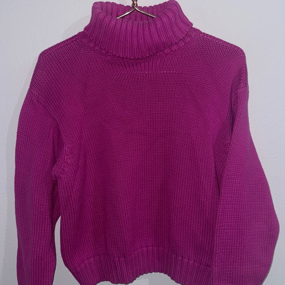 GAP Pink Turtleneck Sweater 💞